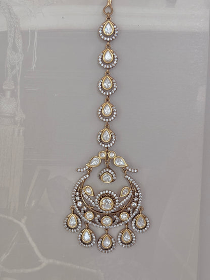 Round Motif Maang Tikka