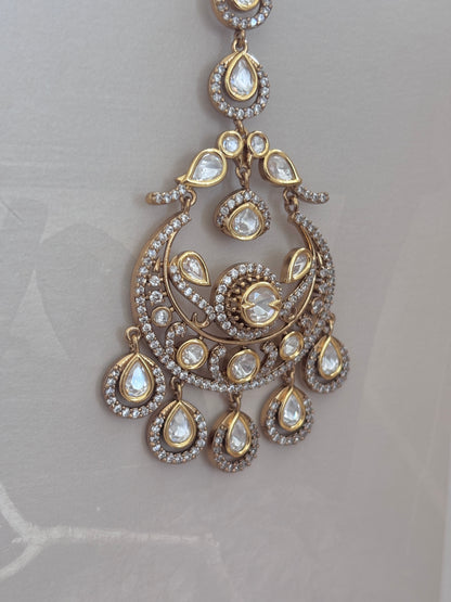 Round Motif Maang Tikka