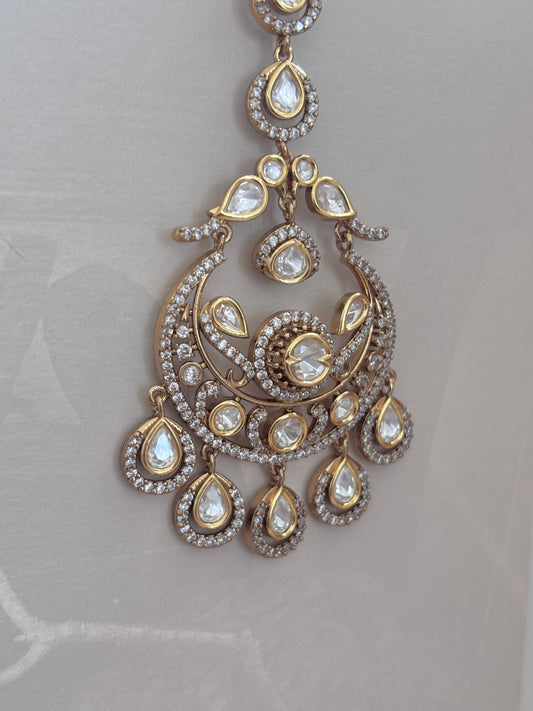 Round Motif Maang Tikka