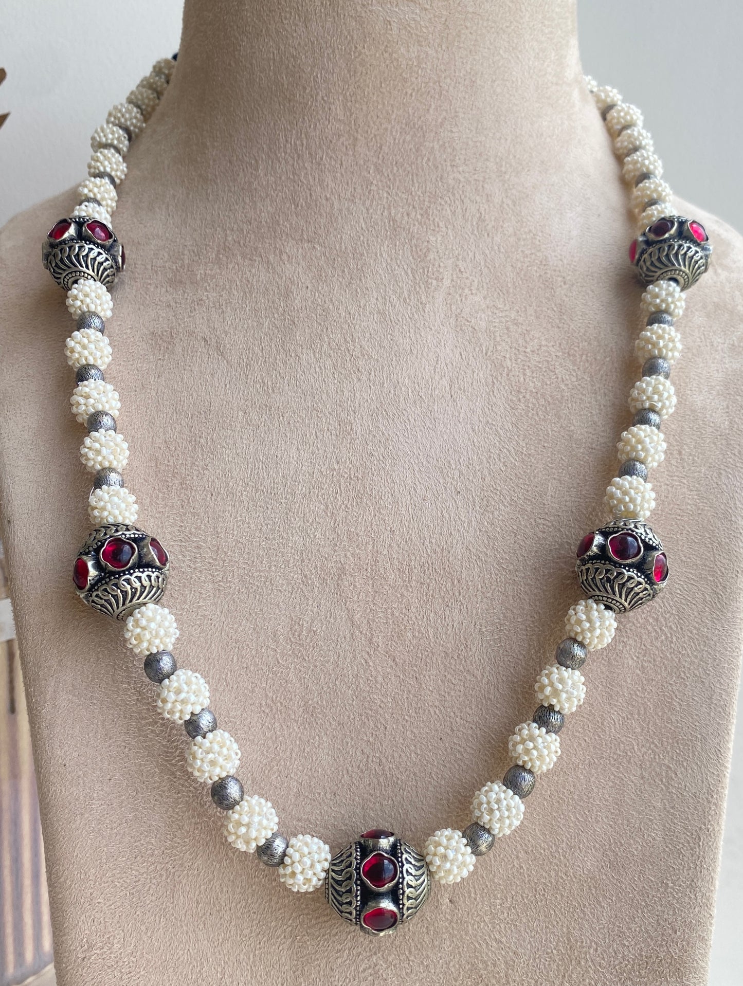 Shubhra Necklace Set