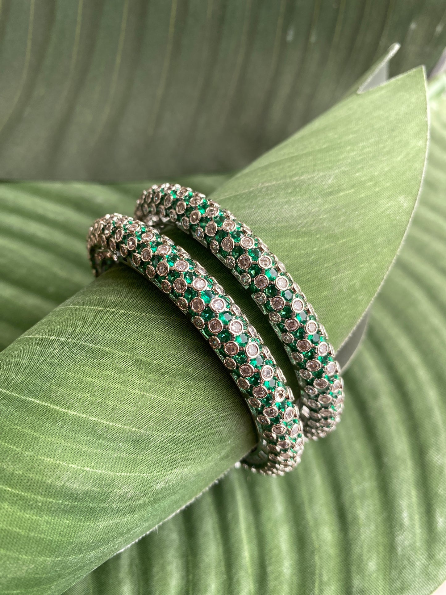 Serra Bangles