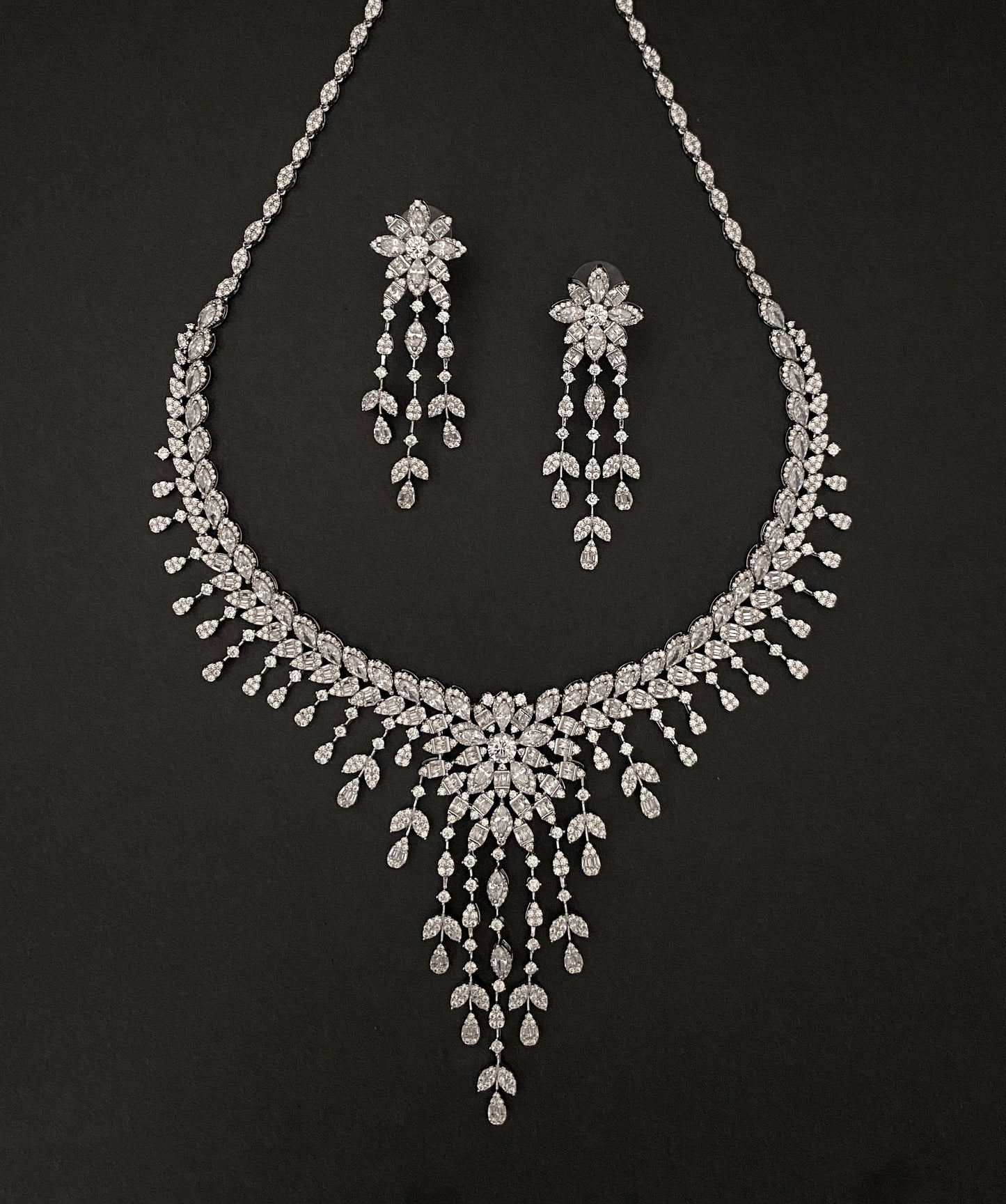 Mperial Diamond Statement Set