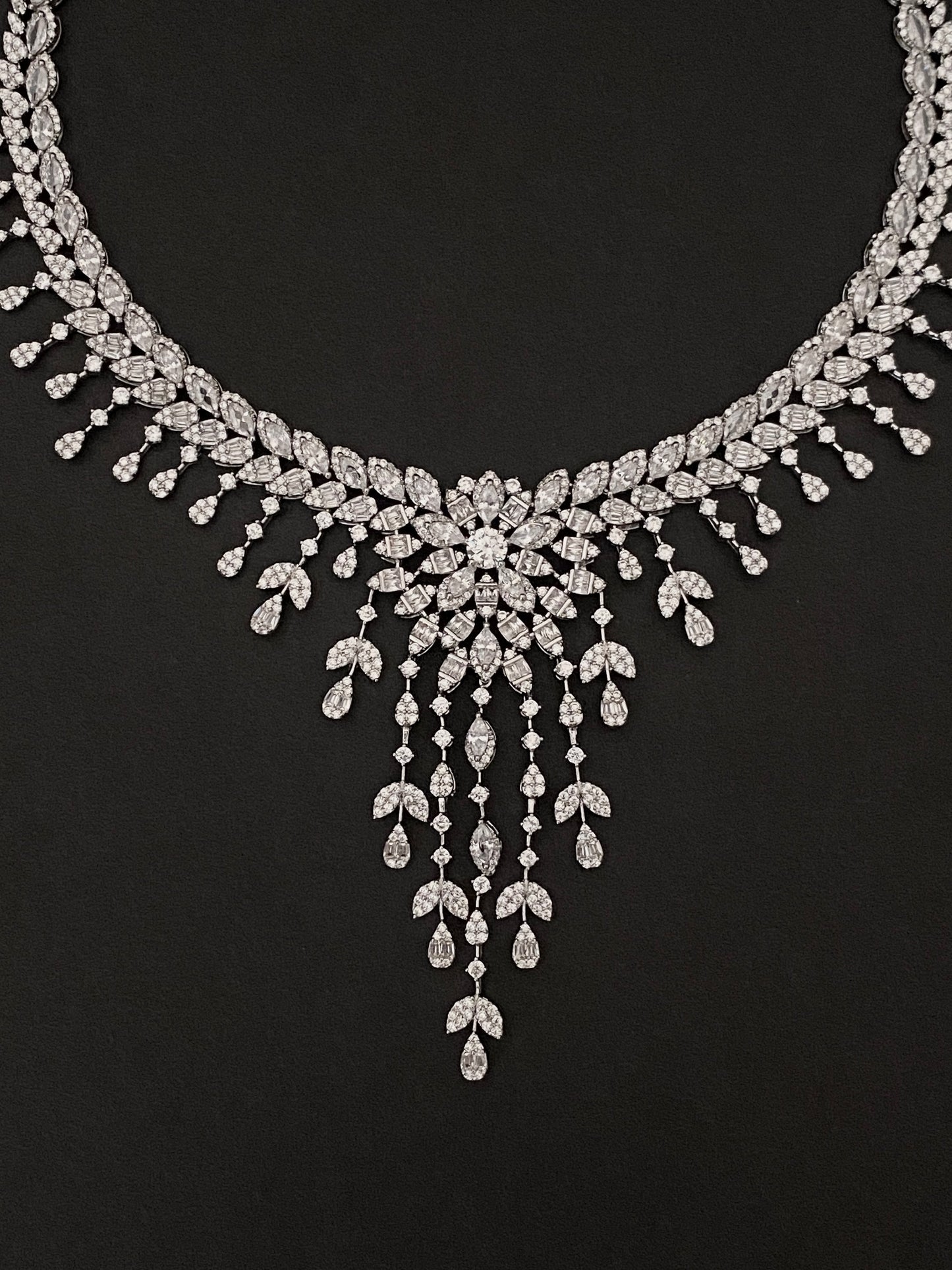 Mperial Diamond Statement Set