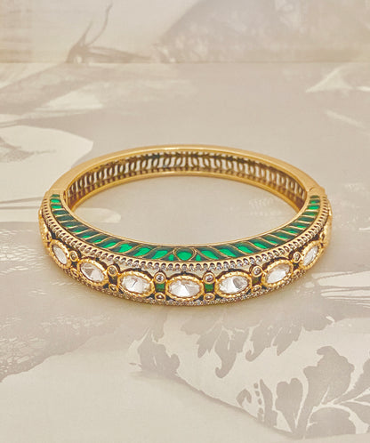 Victorian Aura Kundan Bangle