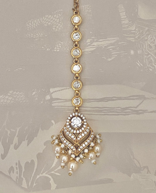 Floral Bridal Maang Tikka