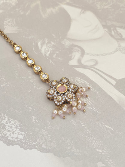 Heer Floral Mang Tikka