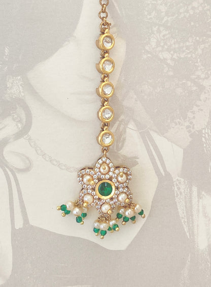 Heer Floral Mang Tikka