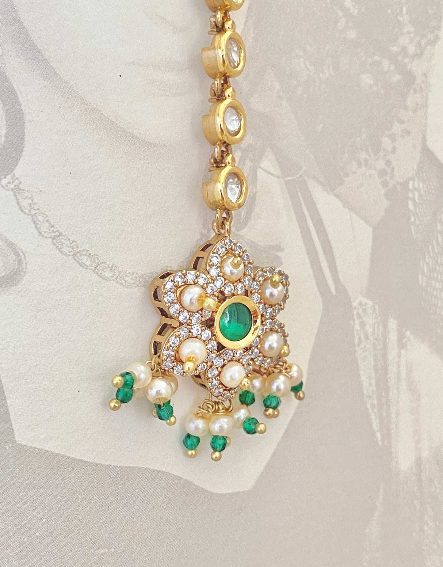 Heer Floral Mang Tikka