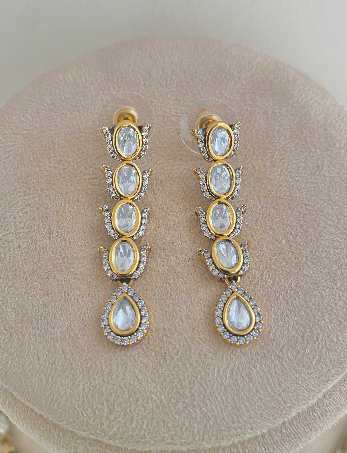 Minimal Bridal Necklace Set