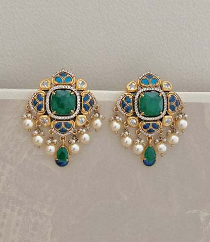 Emerald Frame Studs