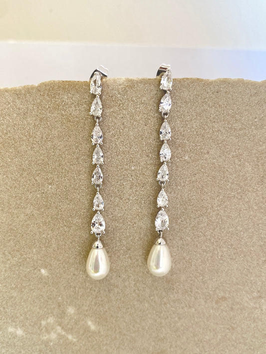 Chic Pearl Drops