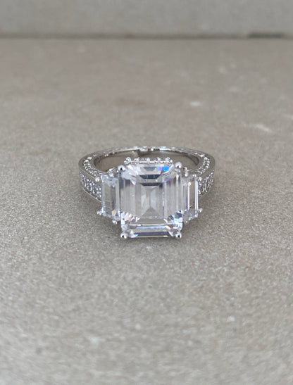Cubic Ring