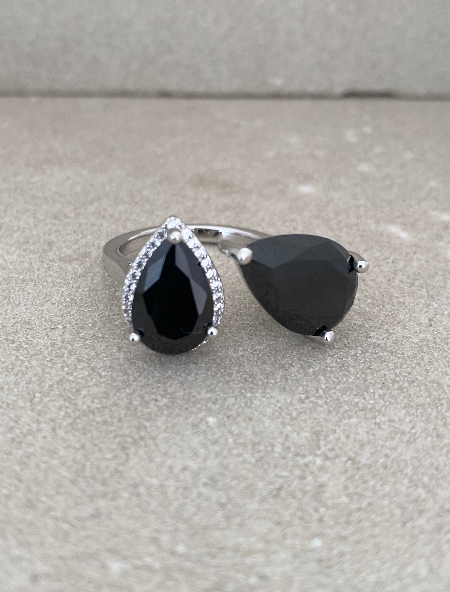 Elisia Ring