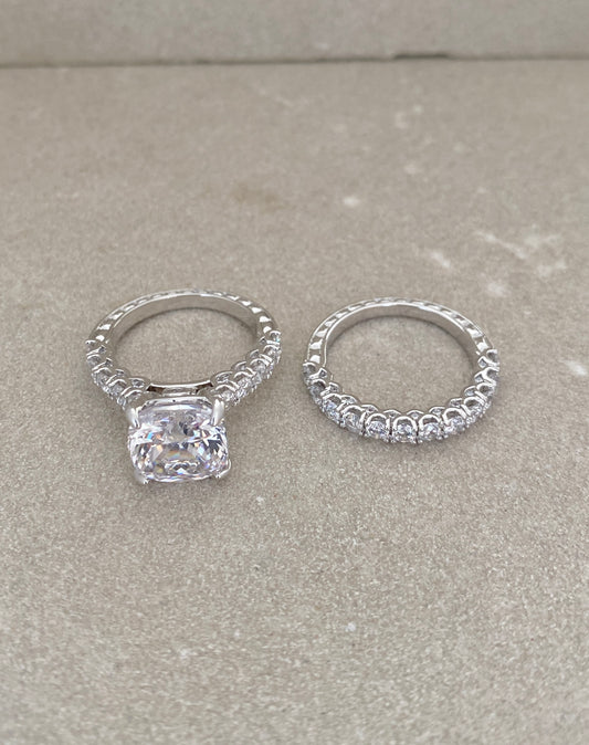 Averra Ring