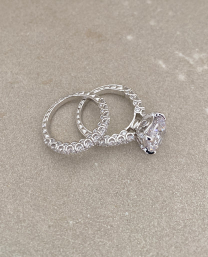 Averra Ring