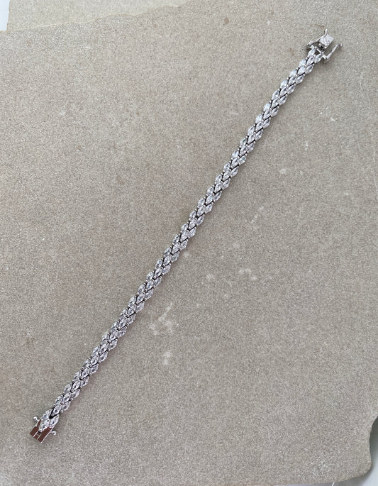 Vera Gleam Bracelet