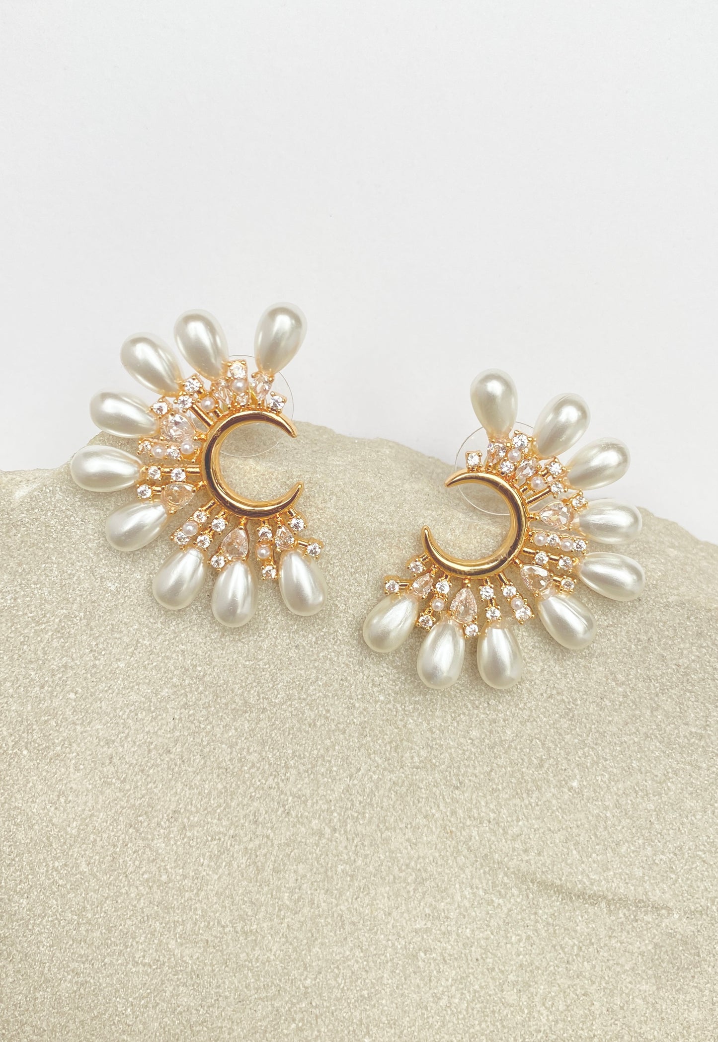 Pearl Arc Studs