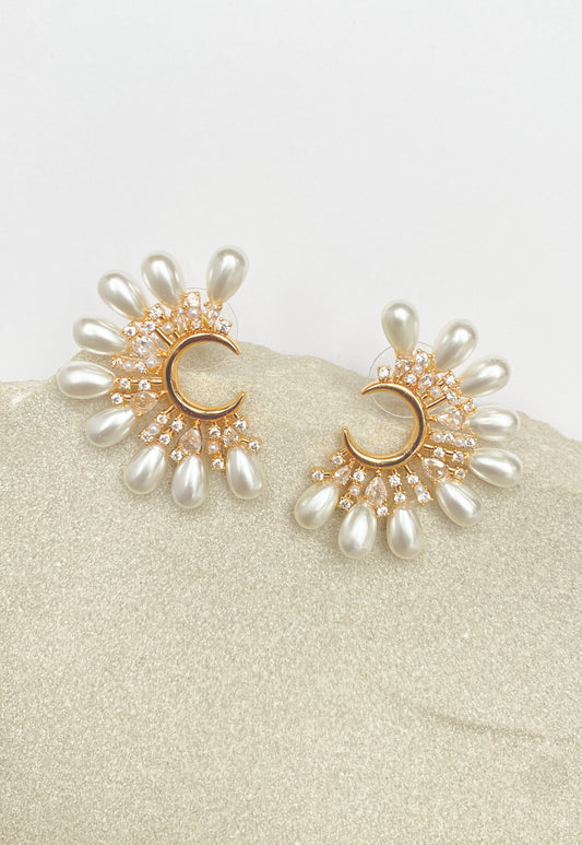 Pearl Arc Studs