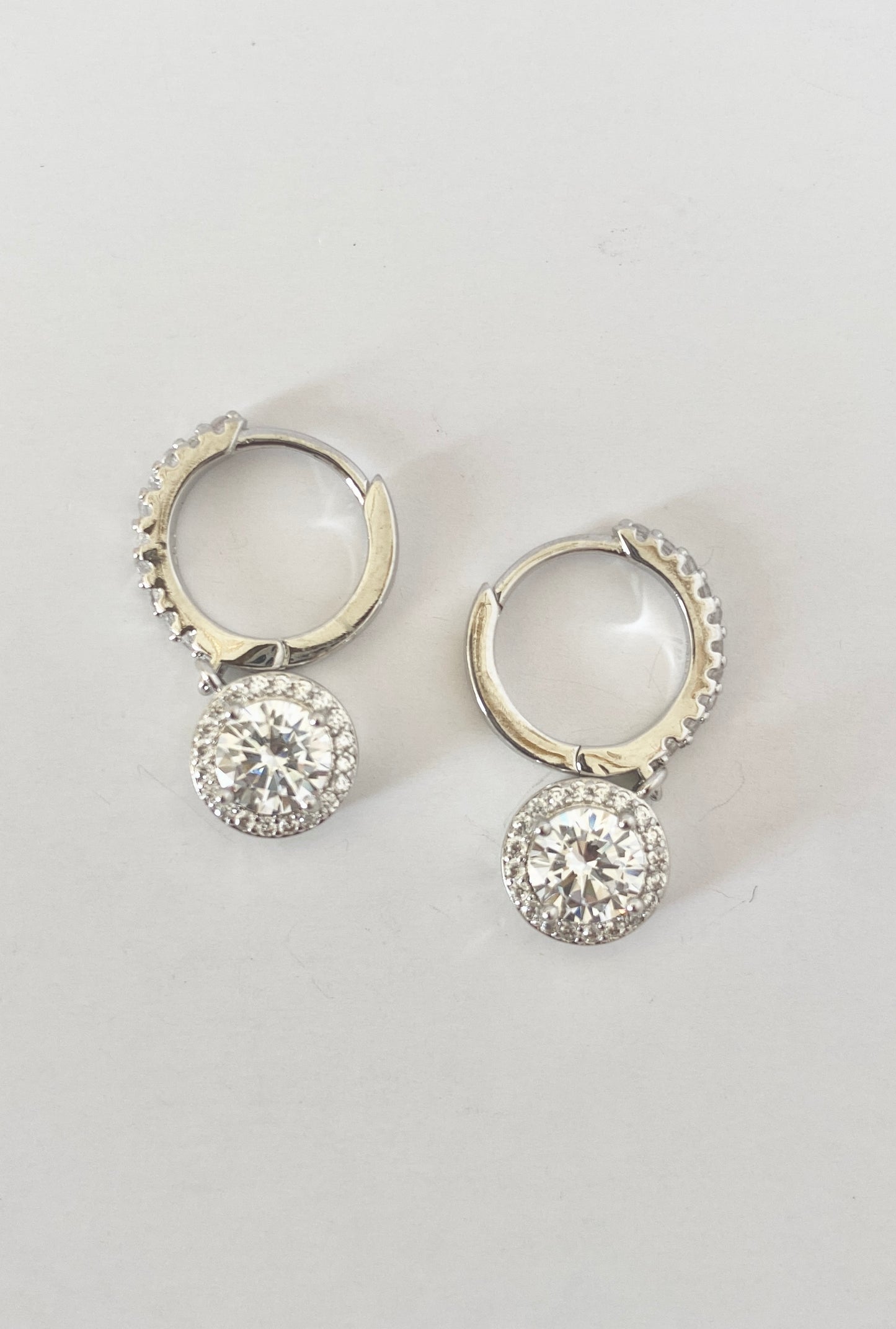 Cusion cut hanging solitaire studs