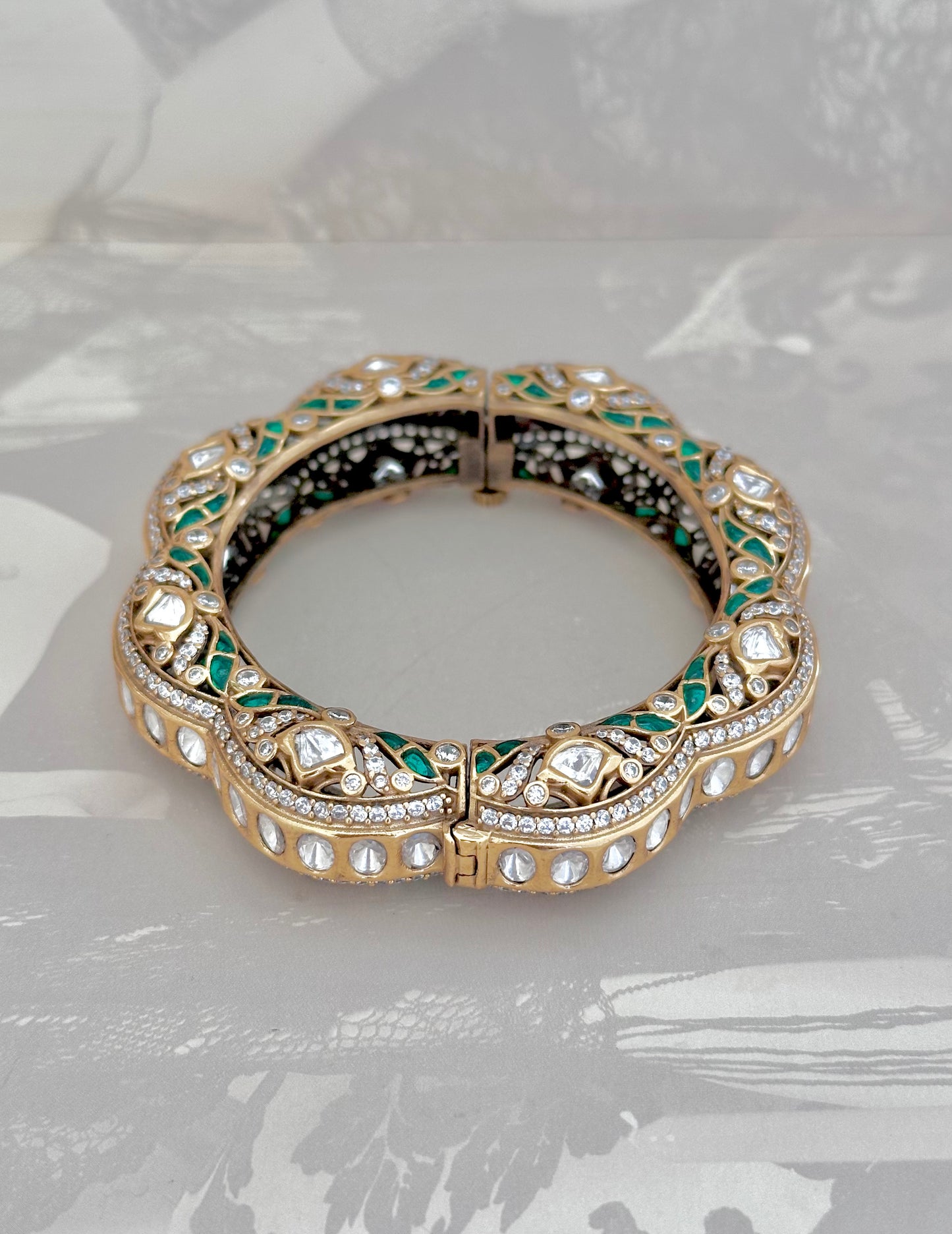 Textured Heritage Gold Bangles (Size 2.2)