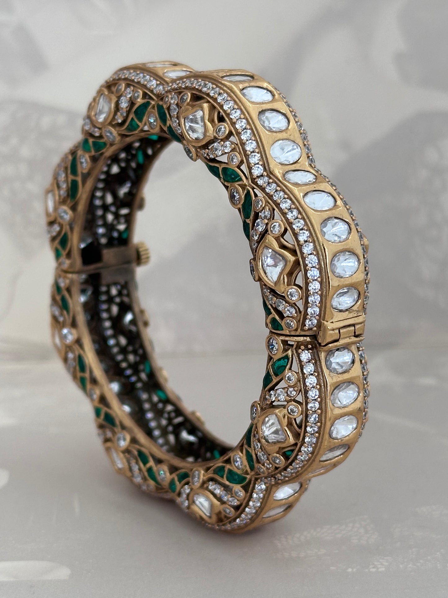 Textured Heritage Gold Bangles (Size 2.2)