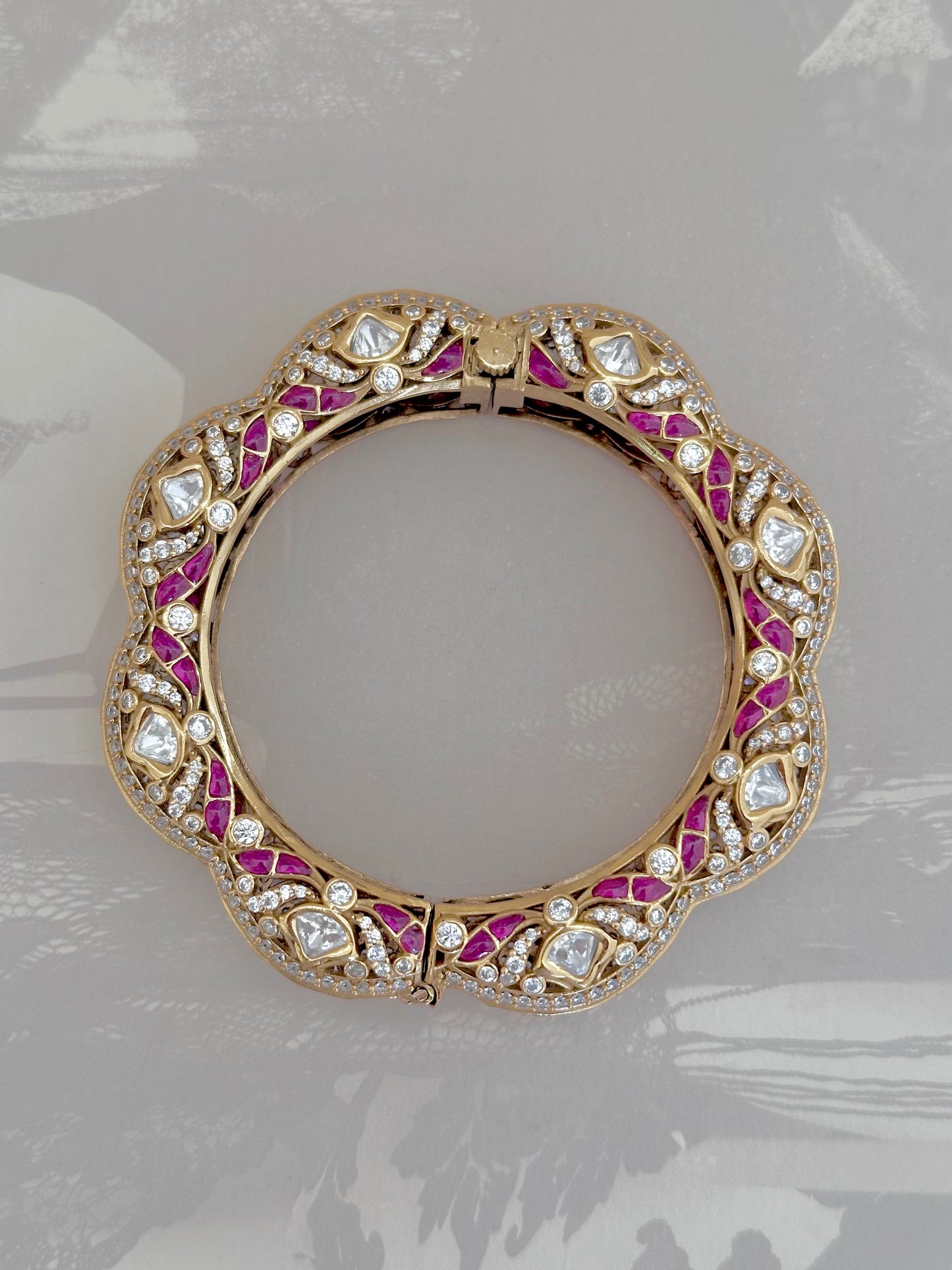 Textured Heritage Gold Bangles (Size 2.2)