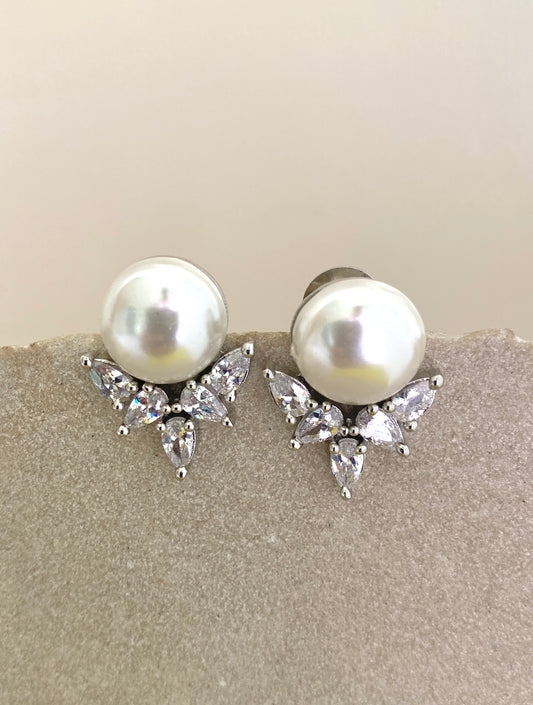 Velra studs