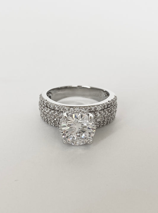 Solitaire Grace Ring