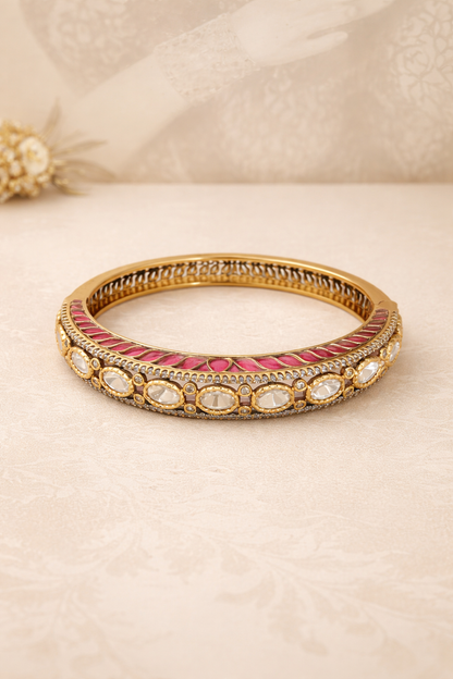 Victorian Aura Kundan Bangle