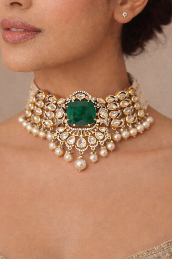 Prableen Kaur in Emerald Poise Choker Set