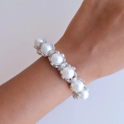 Pearl Majesty Bracelet Cuff