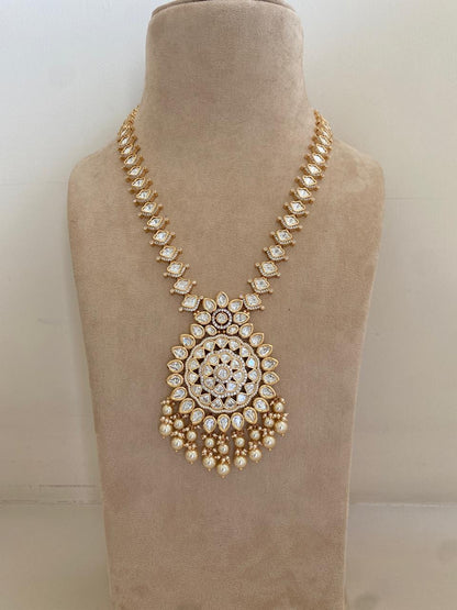 Statement Traditional Necklace Set