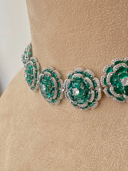 Halo Bloom Necklace Set