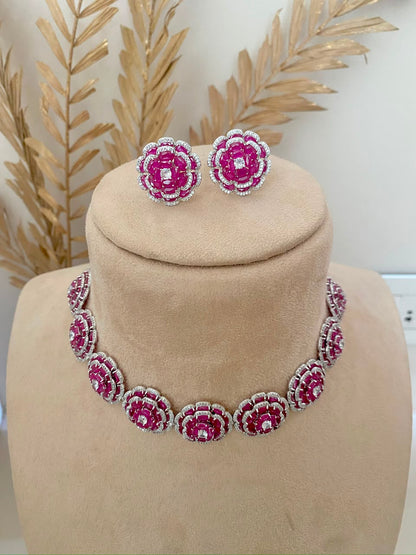 Halo Bloom Necklace Set