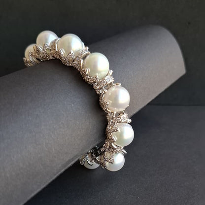 Pearl Majesty Bracelet Cuff