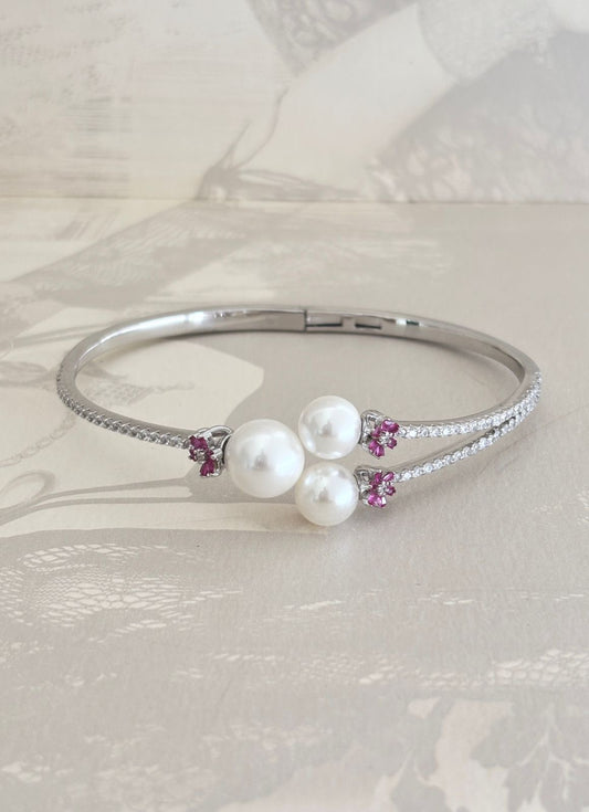 Patterned Band Peal Bracelet Cuff