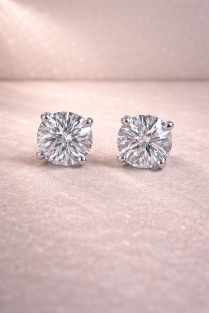 Solitaire Prestige Studs (5 CT)
