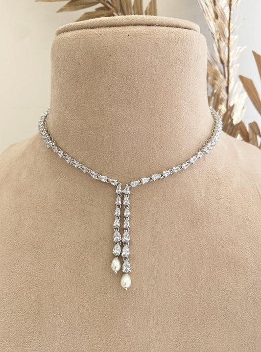 Geminié Necklace Set