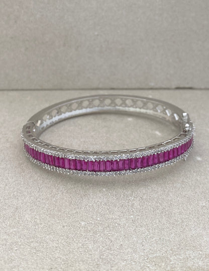 Gemora Bracelet Cuff