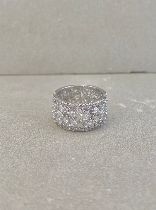 Willow Band Ring