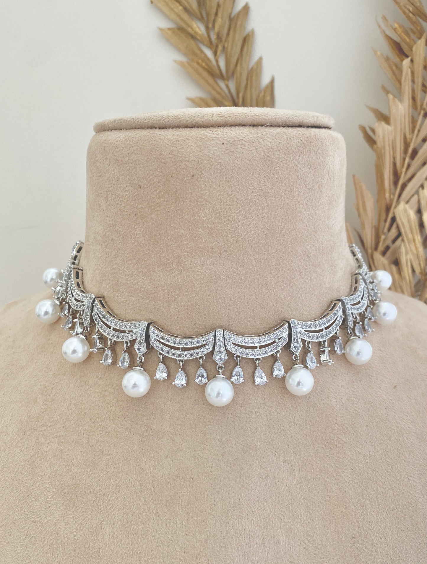 Noir Pearl Choker Set