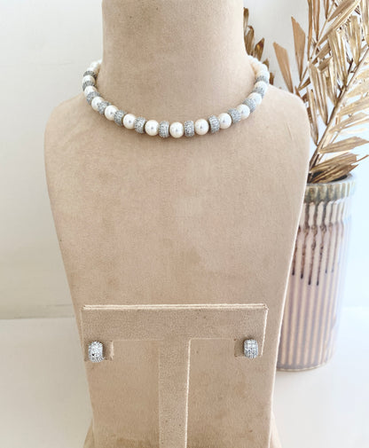 Empress Pearl Necklace Set