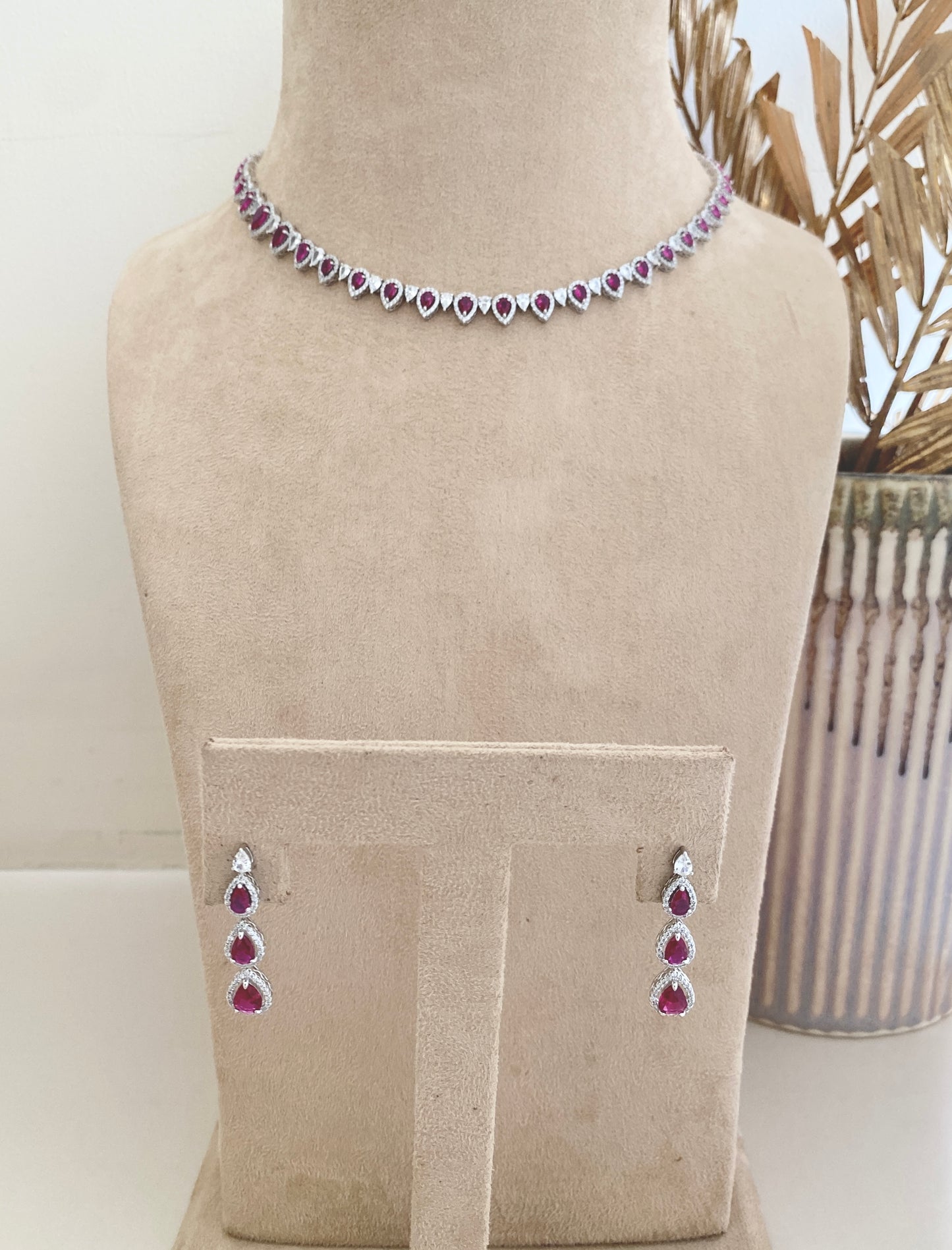 Rose Glow Necklace Set