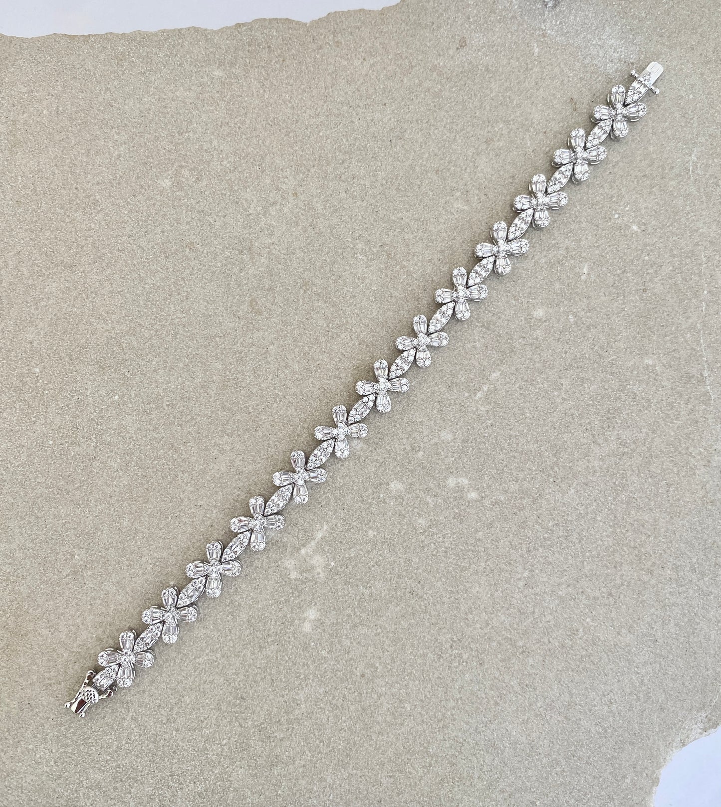 Veyra Bracelet