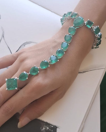 Emerald Aura Hathphool